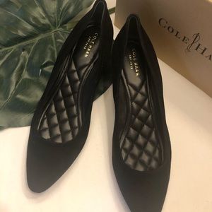 🎁BRAND NEW!!!🎁 Black suede low wedges